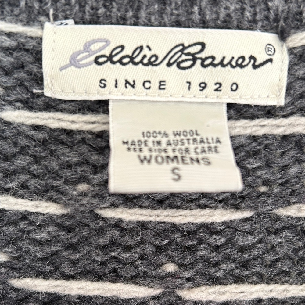 Eddie Bauer Charcoal and Cream Knit Cardigan - Picture 2 of 8